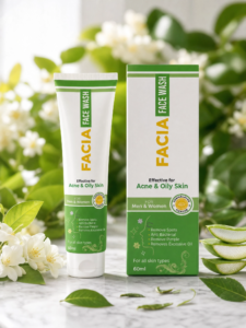 AURA Whitening Face Wash